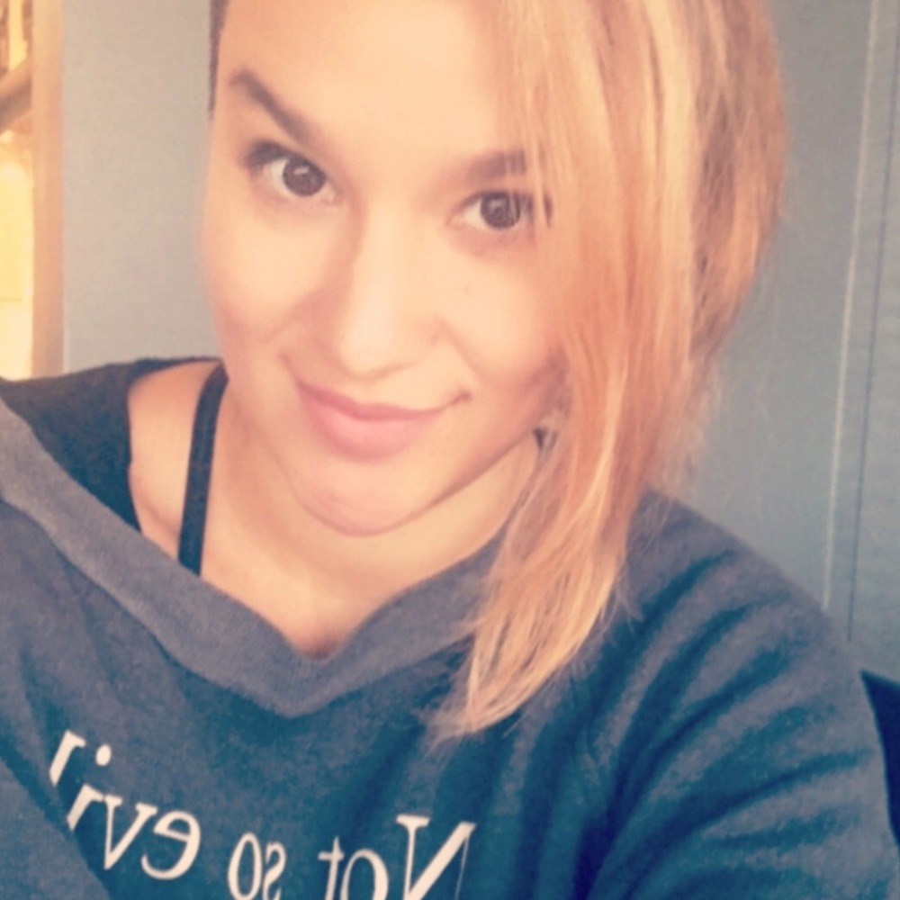 Meet your Posher, Lauren